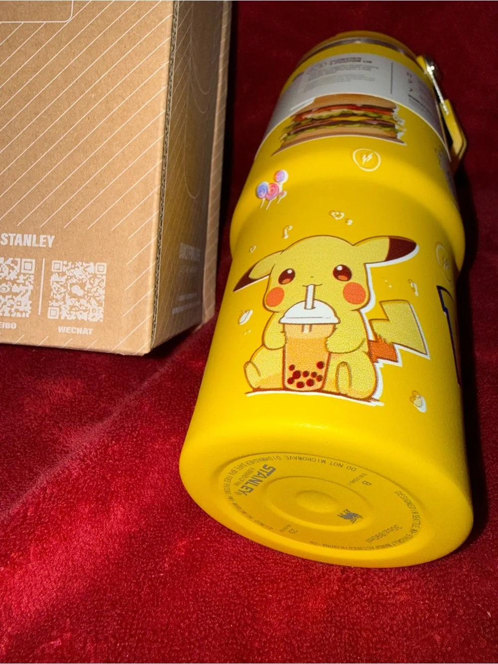 Stanley Yellow Pokémon Pikachu H2.0 Quencher Tumbler 30 oz. - New - Picture 4 of 5